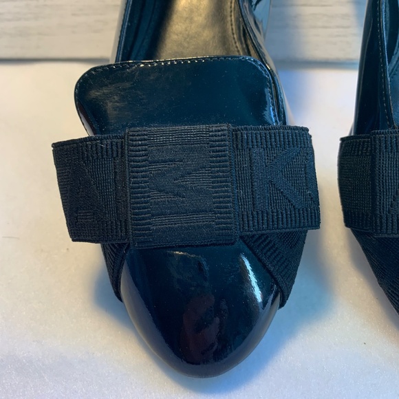 Michael Michael‎ Kors – Elegant Logo Bow Flats in Black Leather (Size 6.5) - Picture 7 of 11